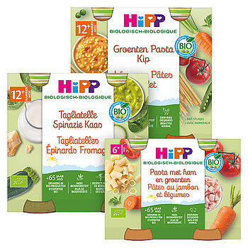 Une collection de produits alimentaires pour bébés de la marque "Hipp", avec différents aliments et des informations nutritionnelles sur l'emballage.